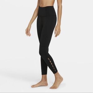 Nike Yoga Dri-Fit leggings